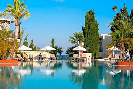 Louis Paphos Breeze