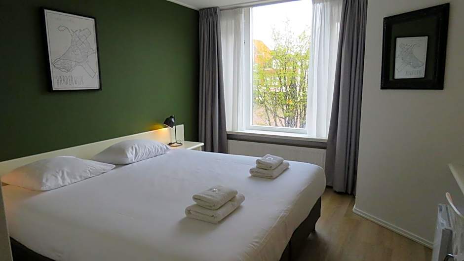 Photo 1 of 14 of 1 Double Bed or 2 Beds