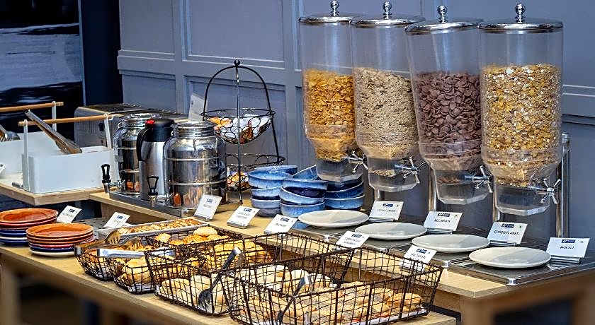 Holiday Inn Express Pune Hinjewadi By IHG