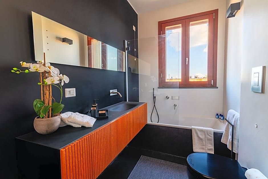 Fiftyfive-one Zuretti