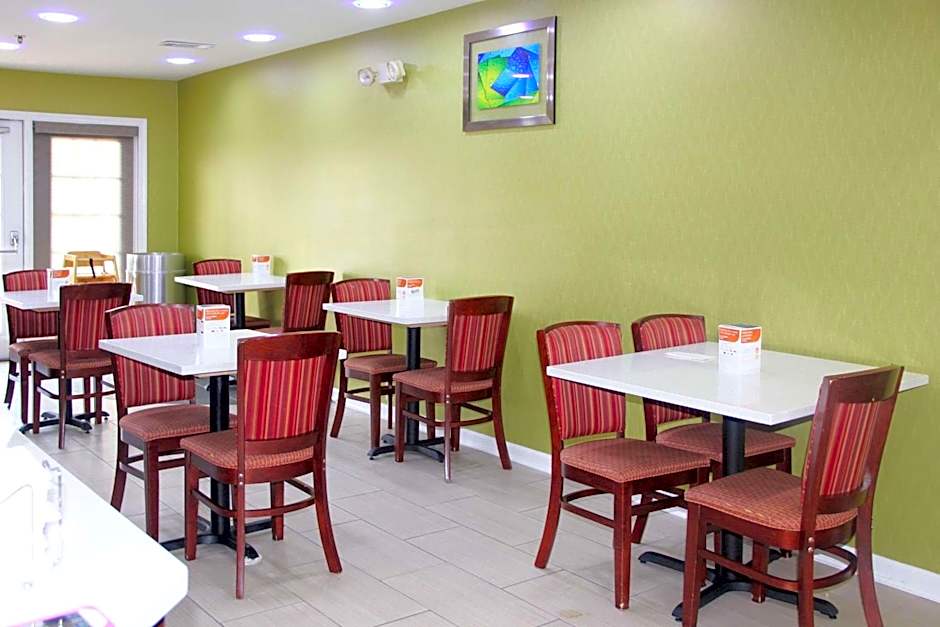 Quality Inn Albertville US 431
