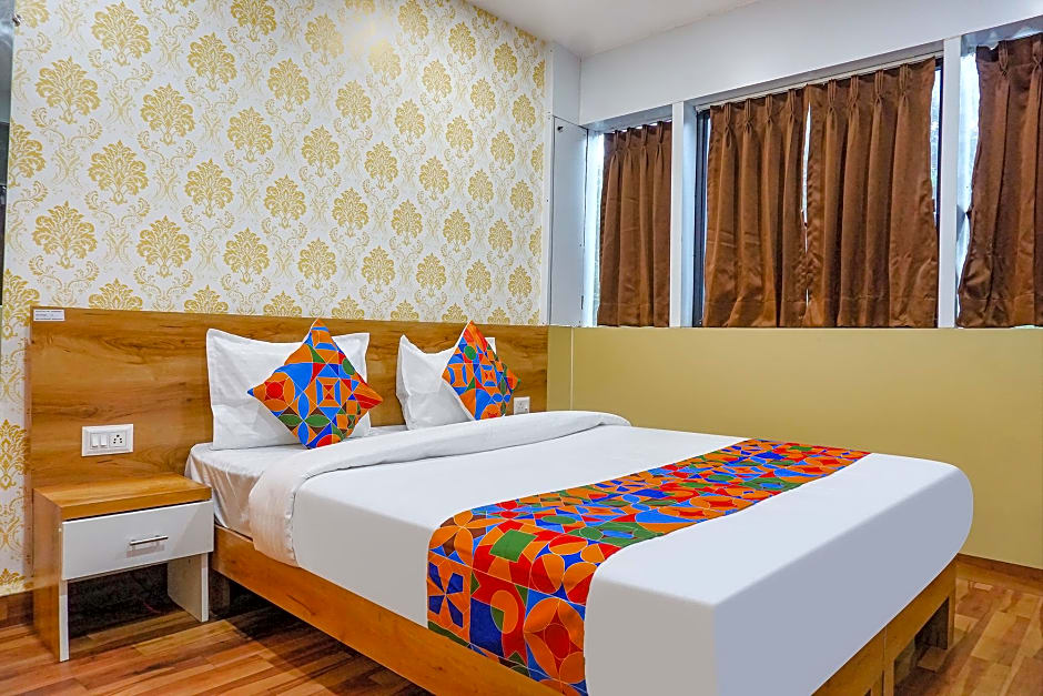 FabHotel Tan Square - Nr. Eon IT Park