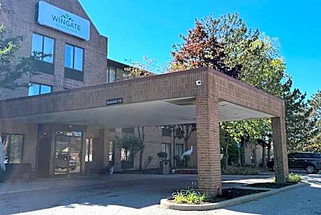 Wingate by Wyndham Livonia