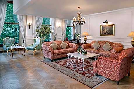 Suite Three Bedrooms