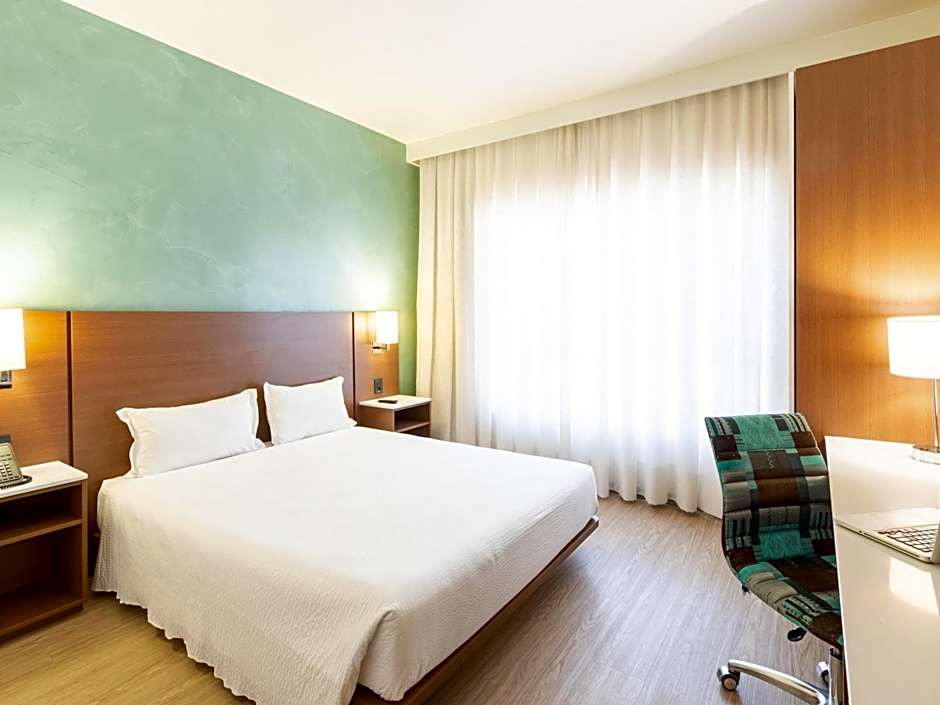 ibis Styles Curitiba Airport
