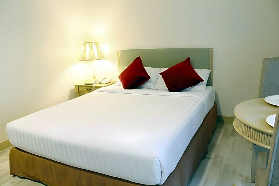 Romance Hotel Srinakarin