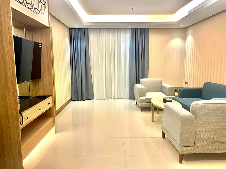 Mirnian Hotel