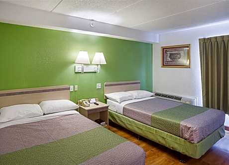 Deluxe Quadruple Room - Non-Smoking