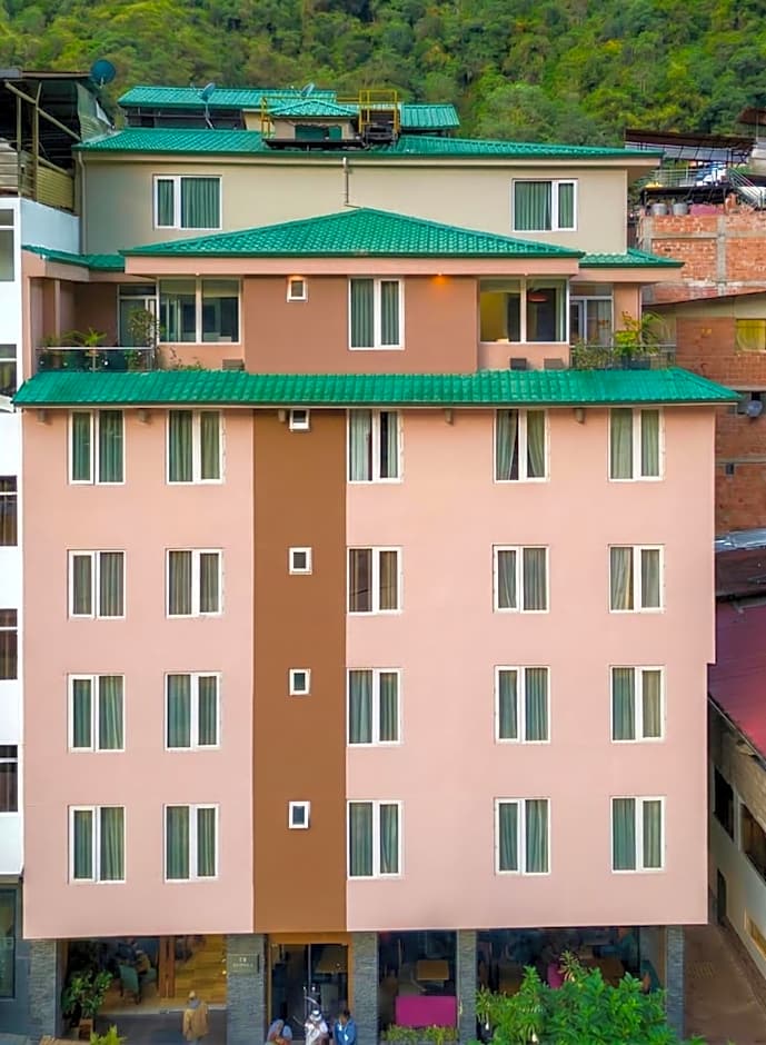 Inti Punku Machupicchu Hotel & Suites