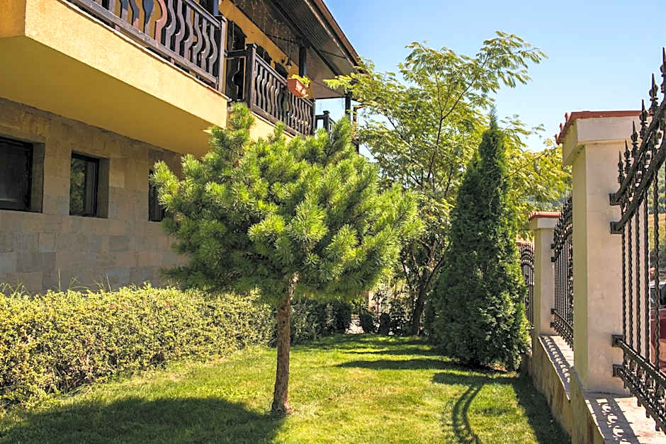 Chiflika Family Hotel