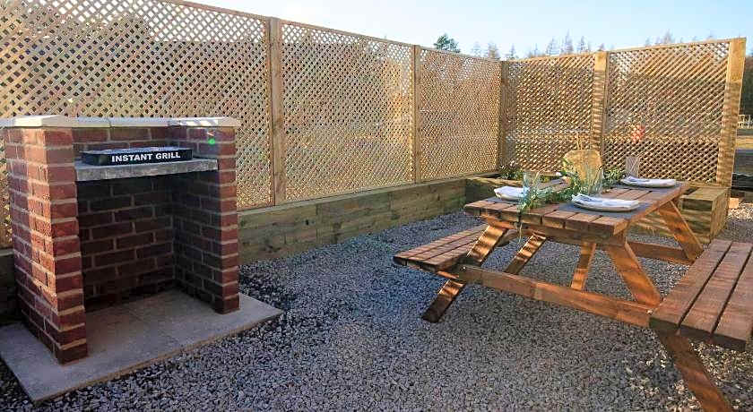 Hollicarrs - Bluebell Lodge