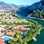 Aydos Hotels & Breeze Restaurant
