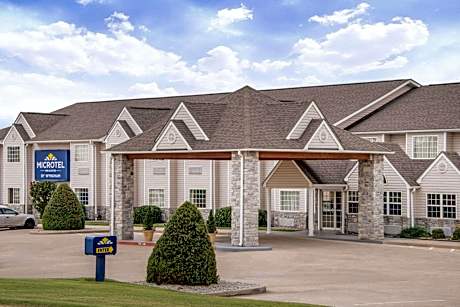 Microtel Inn & Suites By Wyndham Miami