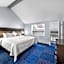 Admiralty Inn & Suites - a Red Collection Hotel