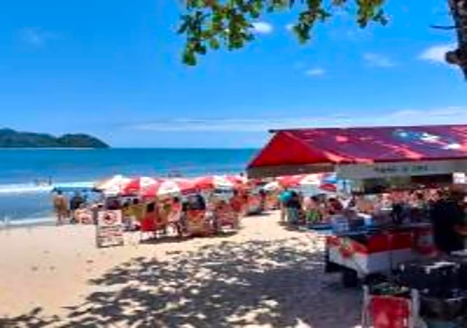 Maury Chalés Boiçucanga