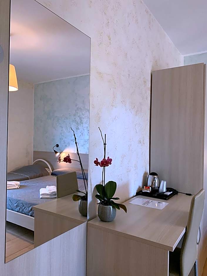 HOTEL MERCURIO SUL MARE - Fish restaurant and private beach