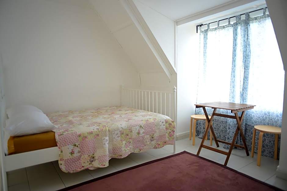 Tiny Boutique Habitat