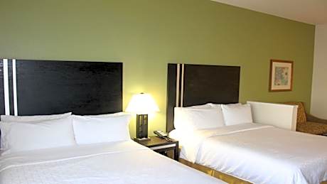 Queen Suite with Two Queen Beds