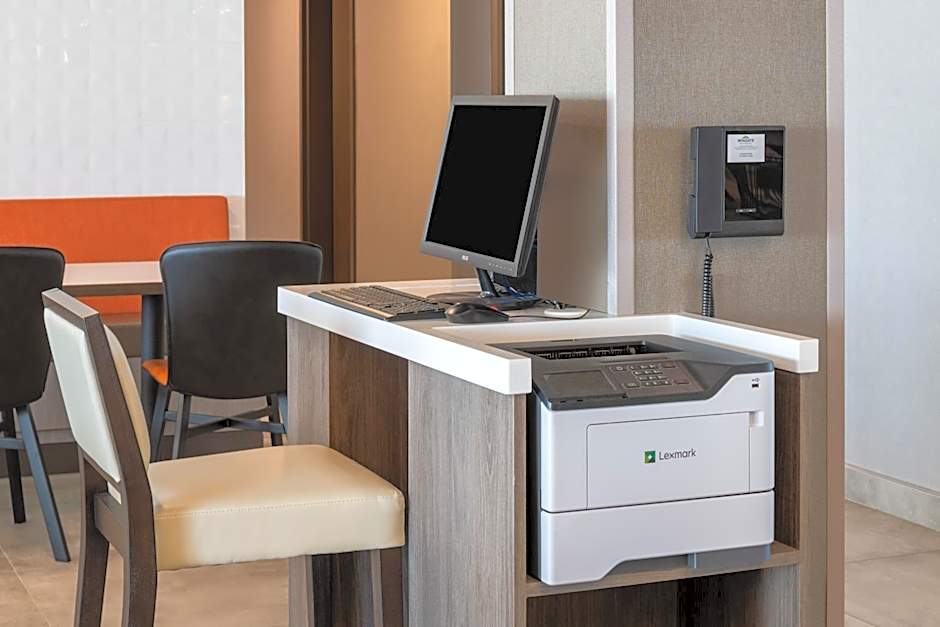 Wingate by Wyndham Kanata West Ottawa