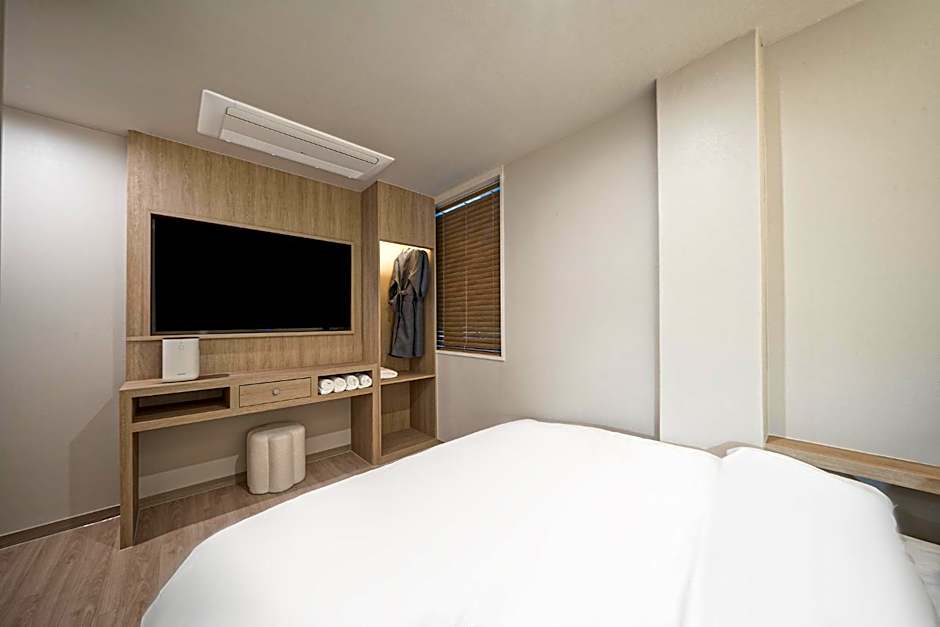 Gyeongju Poverta Hotel