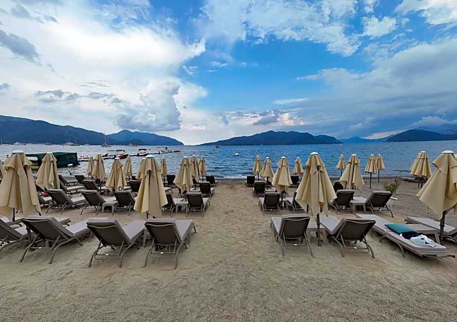 Cle Beach Boutique Hotel