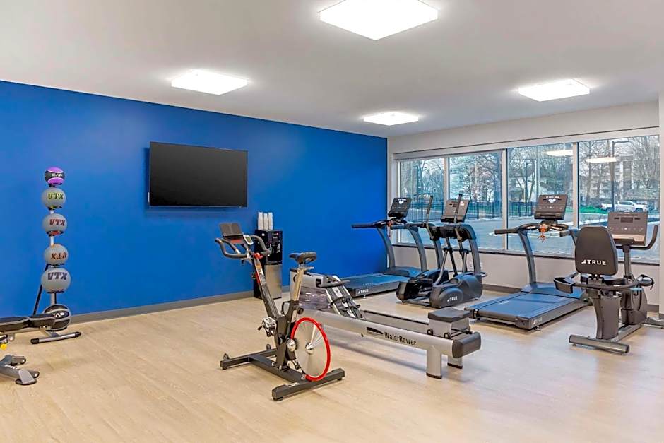 Cambria Hotel Niagara Falls