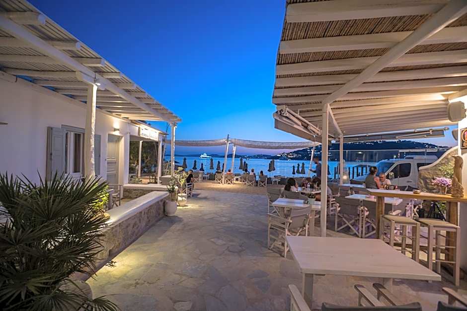 Agia Anna Beachfront Boutique
