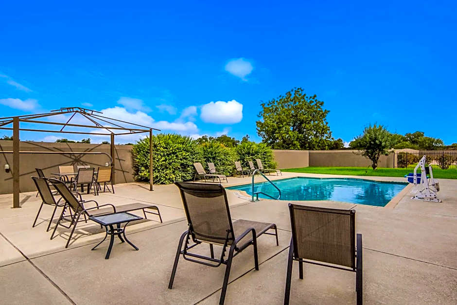 Best Western Comanche Inn