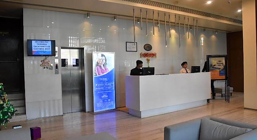 Hotel Marasa Sarovar Portico - Rajkot