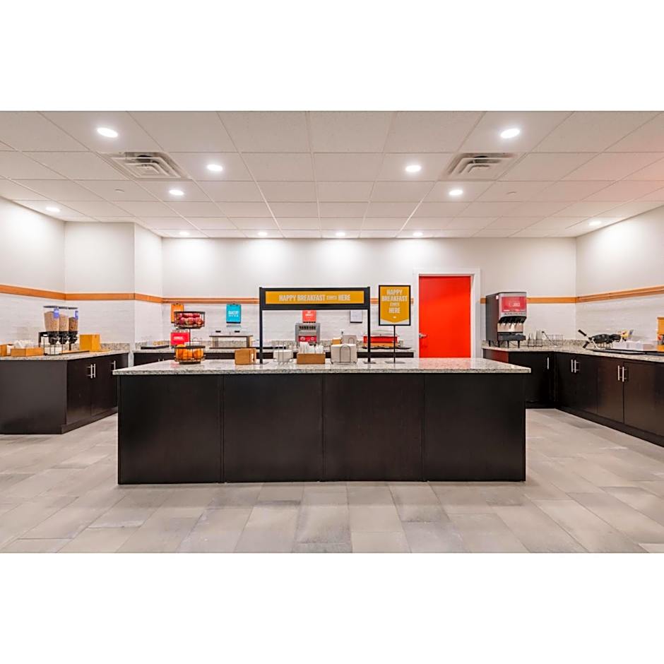 Hampton Inn & Suites Boston/Stoughton