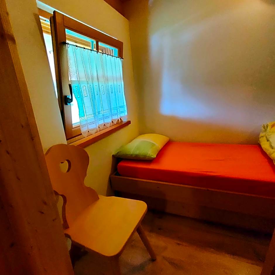 Rifugio Stella Alpina Spiz Piaz per escursionisti