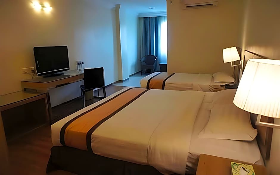 Tyng Garden Hotel