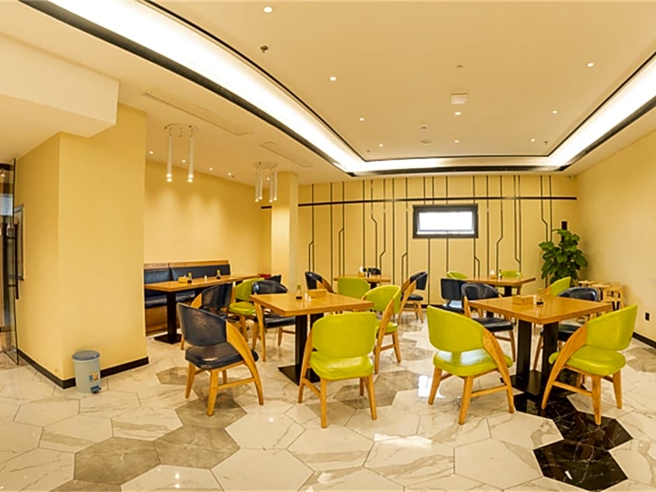 Ibis Styles Fuzhou WuYi Square