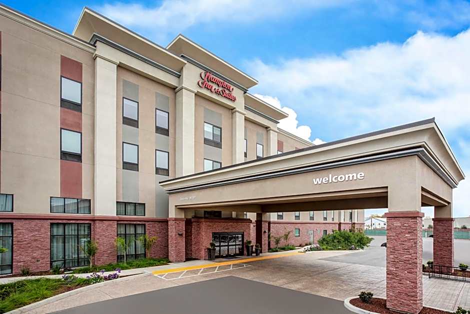 Hampton Inn By Hilton & Suites Watsonville, CA