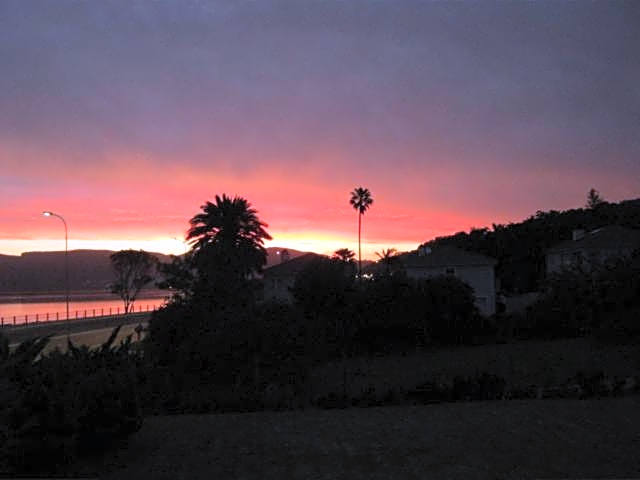 Lakeside Accommodation