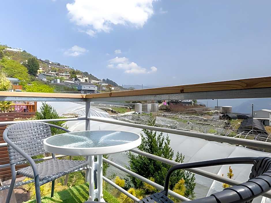 Flower and Star Garden Bed and Breakfast