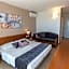 Arena Hotel Holiday