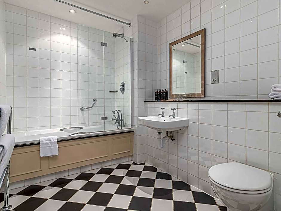 Mercure Salisbury White Hart Hotel