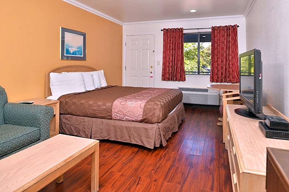 Americas Best Value Inn & Suites Clearlake Wine Country
