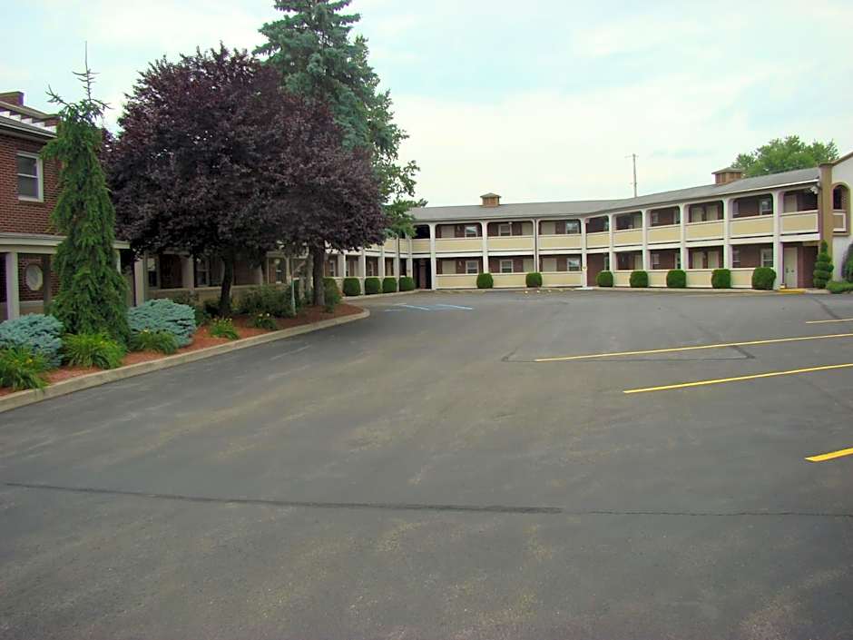 ADERI HOTEL