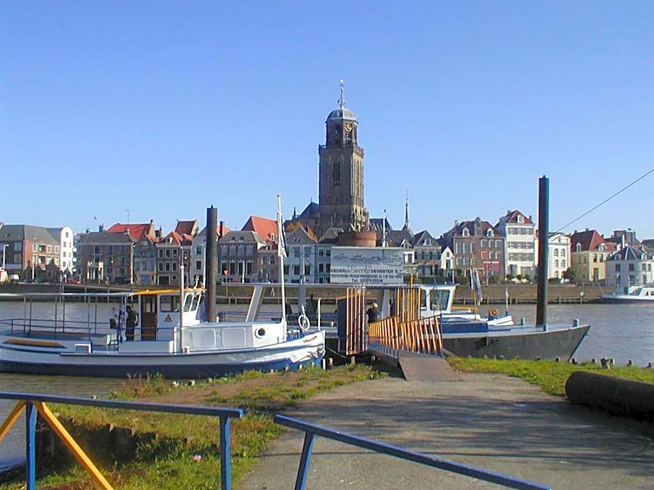 Hanzestadslogement "De Leeuw", logies in het centrum van Deventer