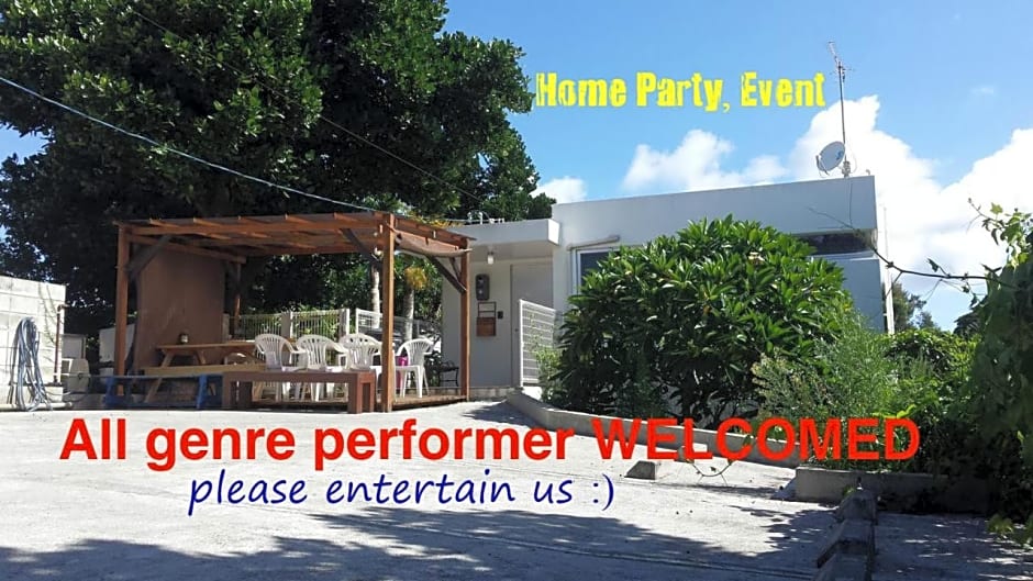Holiday House Ryukyu-an "MUSIC HOSTEL"