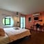 Hand hotel