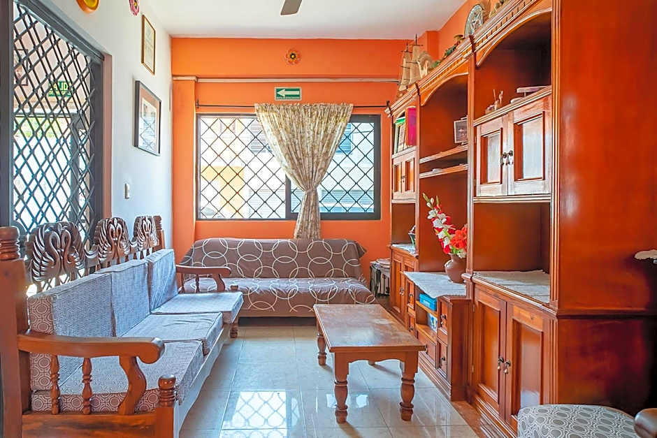 Capital O Hotel Aurora