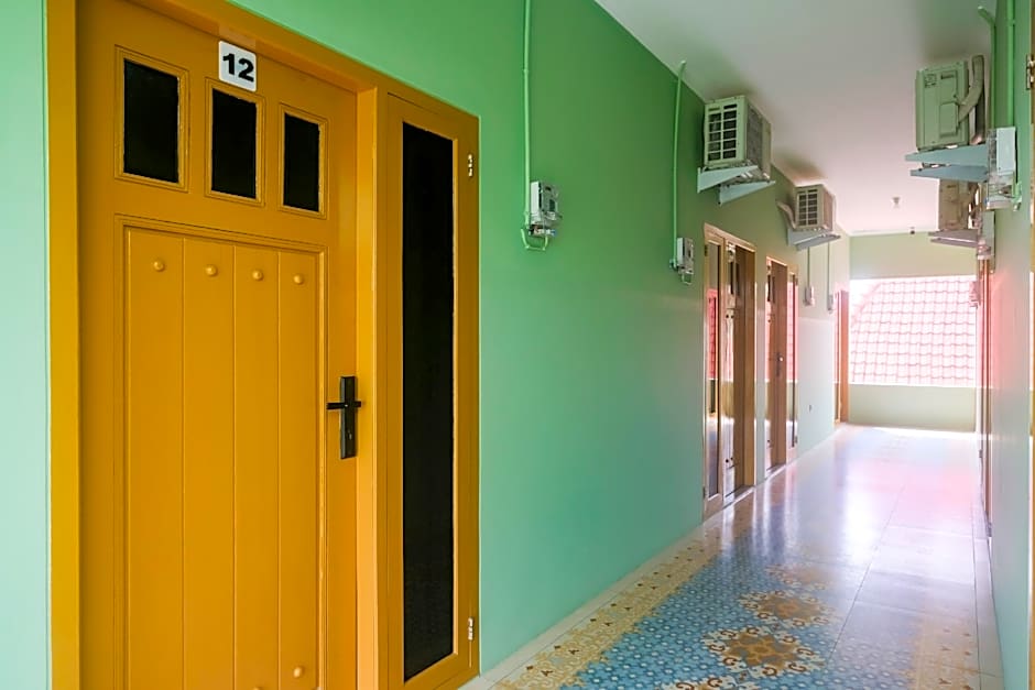 RedDoorz Syariah @ Omahe Qoema 3 Yogyakarta