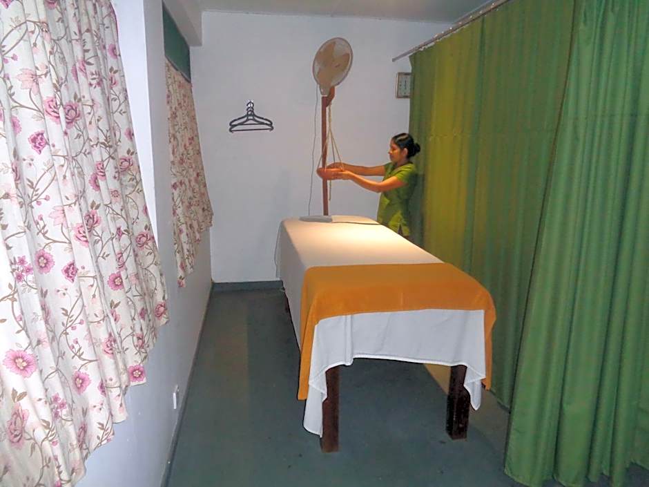 The Lakeside at Nuwarawewa