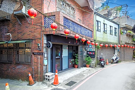 Ju jiu House
