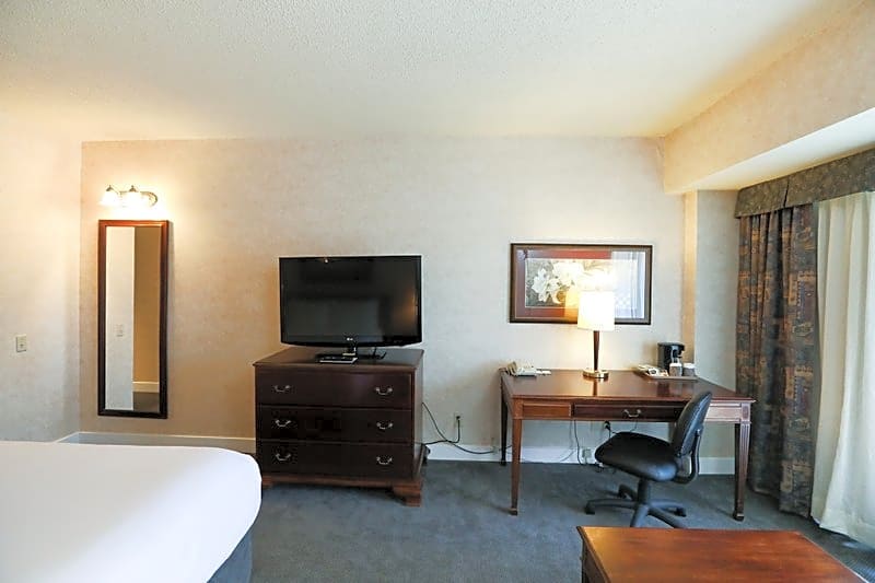 Atrium Hotel Vancouver