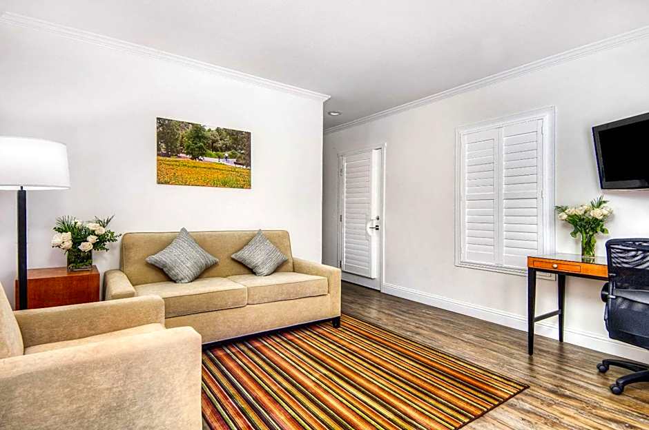 Aggie Inn, Ascend Hotel Collection