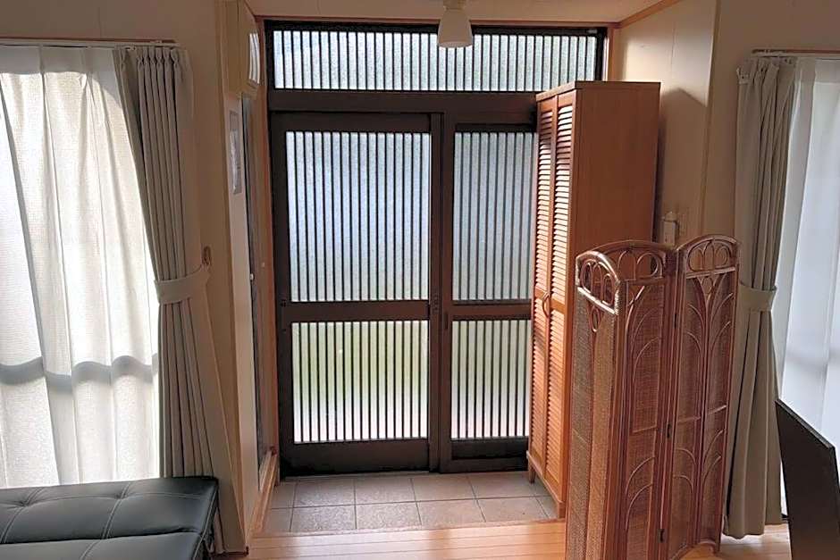 Yonamine House